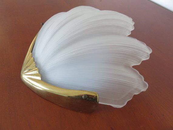 Art deco "shell" wall lamp