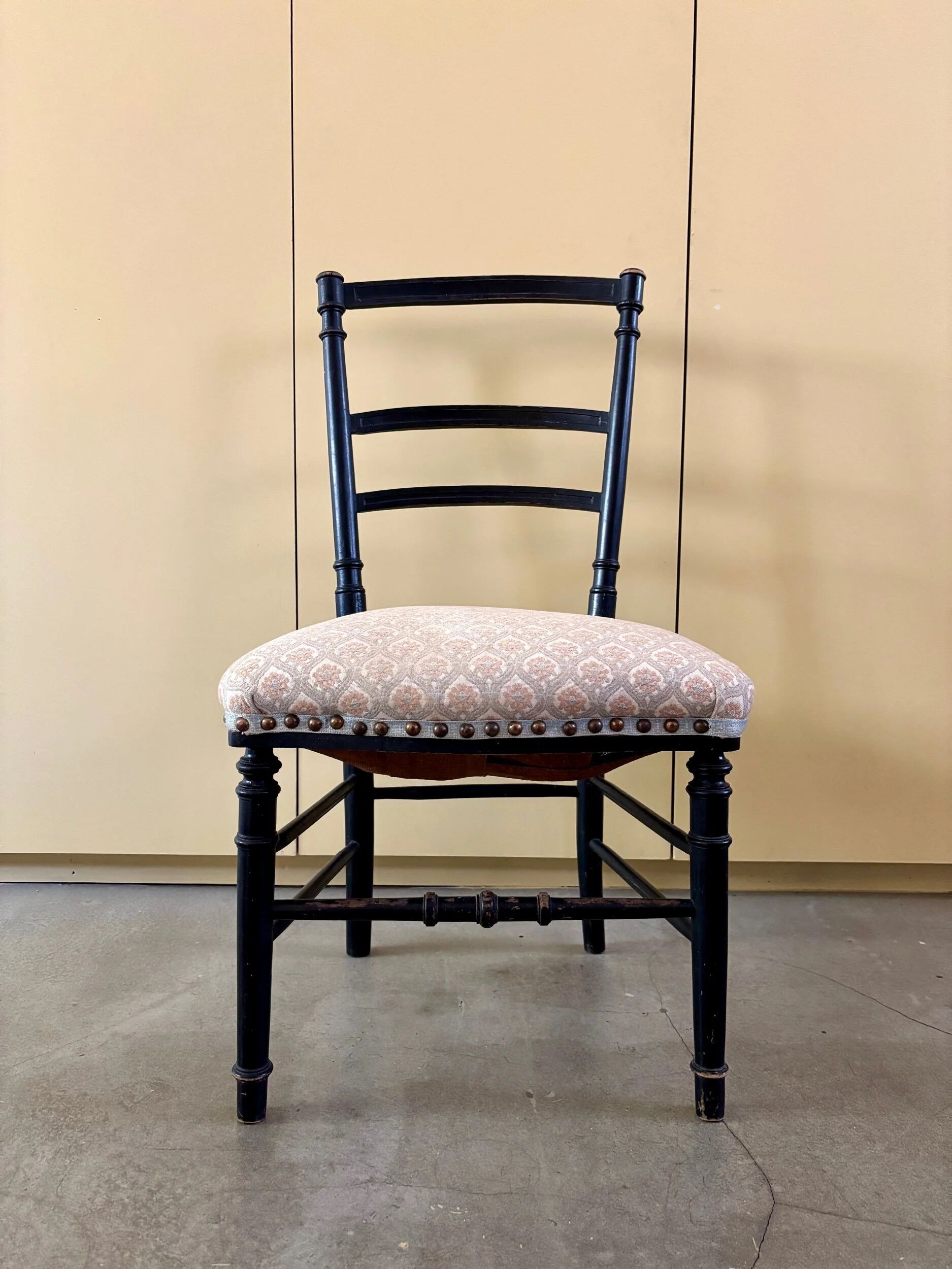 Napoleon III chair in blackened wood and gray cotton