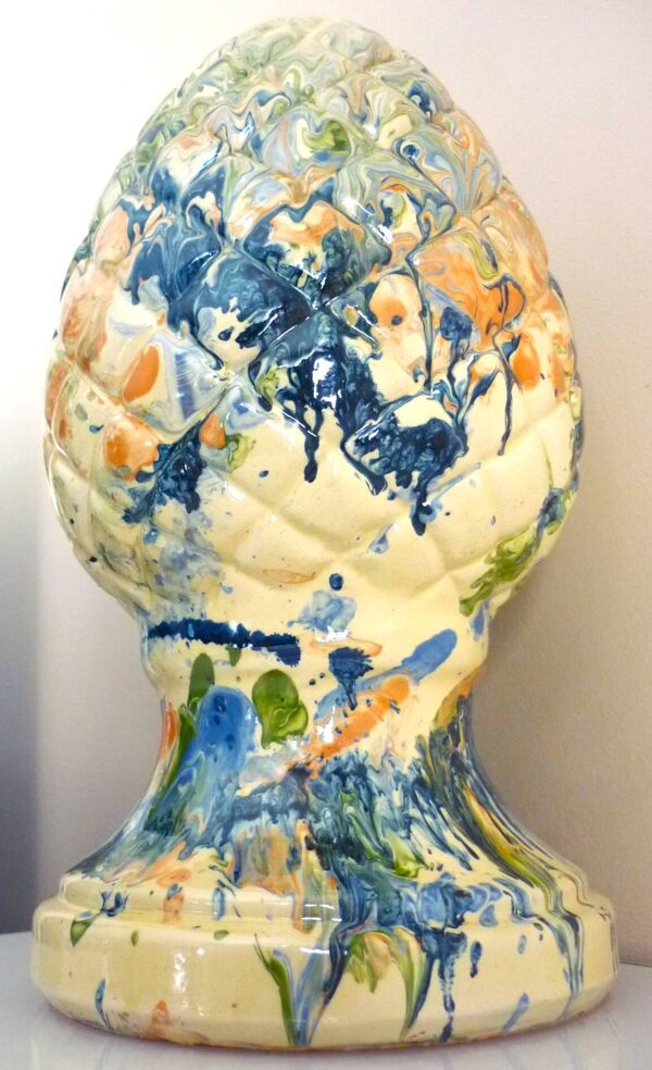 Pomme de pin, céramique, terre cuite émaillée, couleurs mêlées, vives,32cm