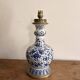 Ancien Lampe Poser Faïence Style Delft Motif Bleu Tulipe Floral