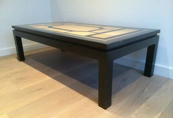 Belle table basse laquée noir, coquille d'œuf et bleu