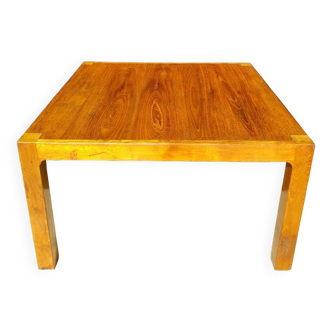 Square table