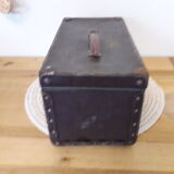 Valise en carton bouillie