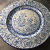 Antique glazed ceramic wall plate with battle scene decoration 41.5 cm