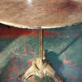 Garden pedestal table