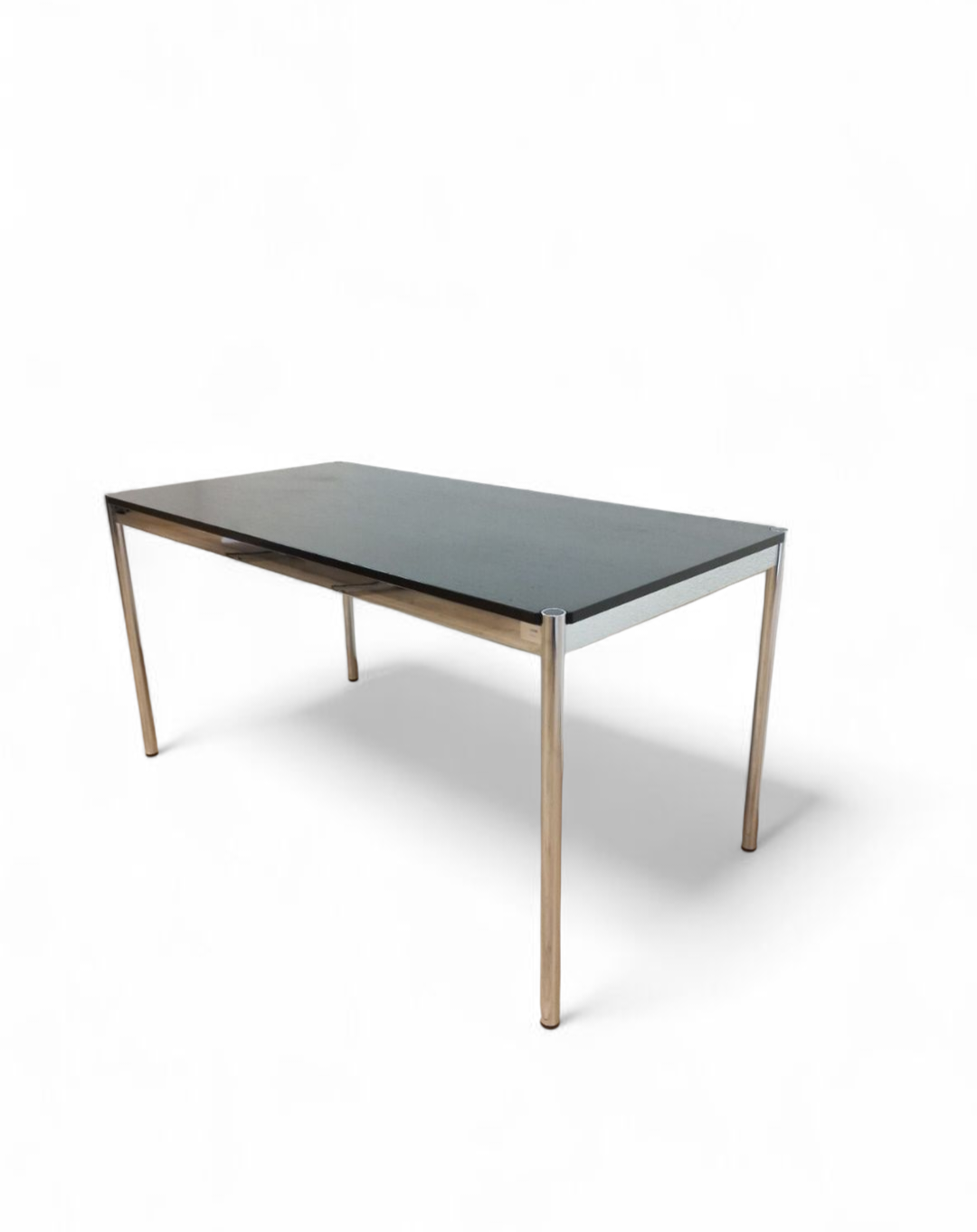 Table USM Haller gris anthracite – design suisse iconique