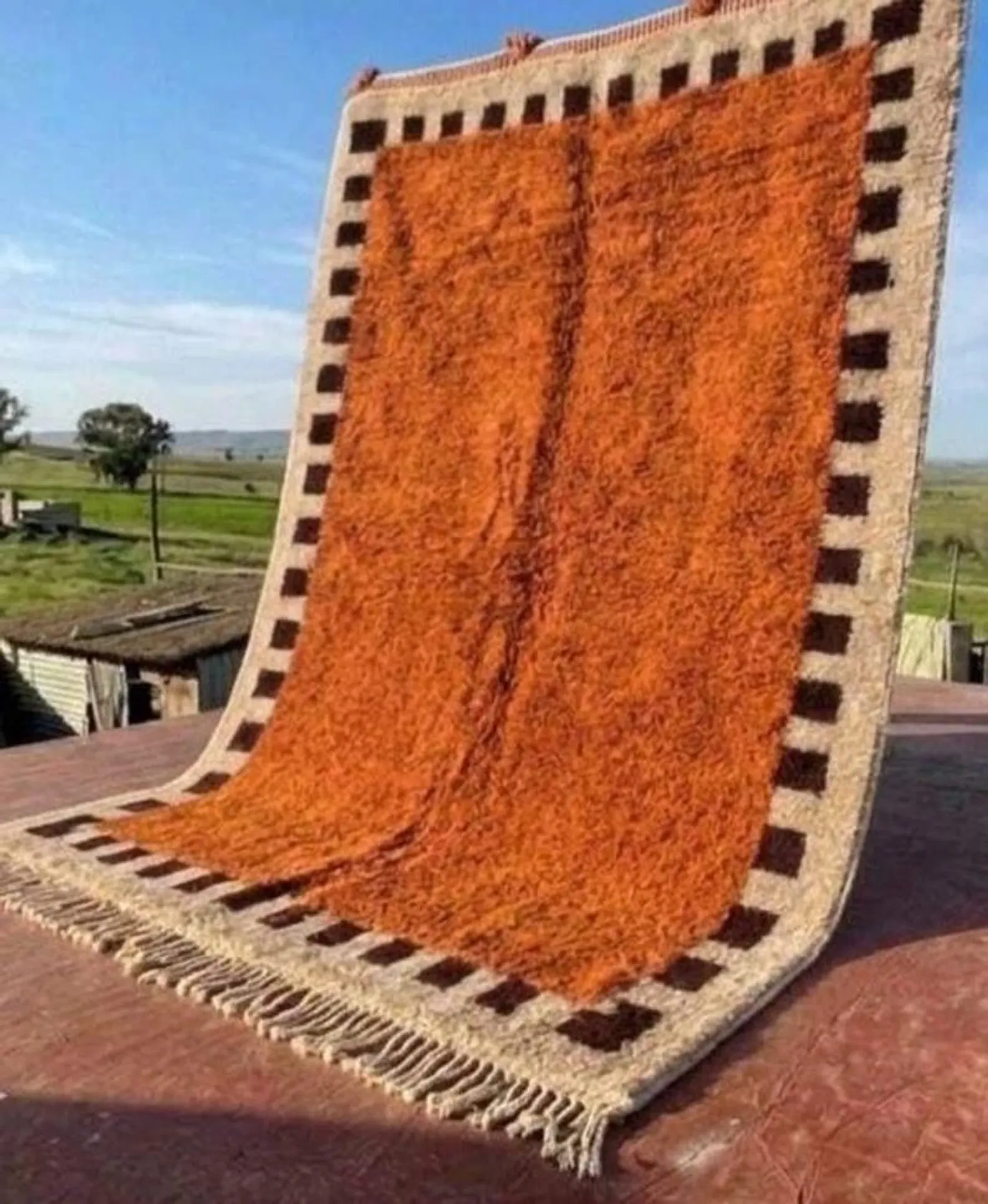 Beni Ouarain Moroccan rug orange terracotta 300x200 cm