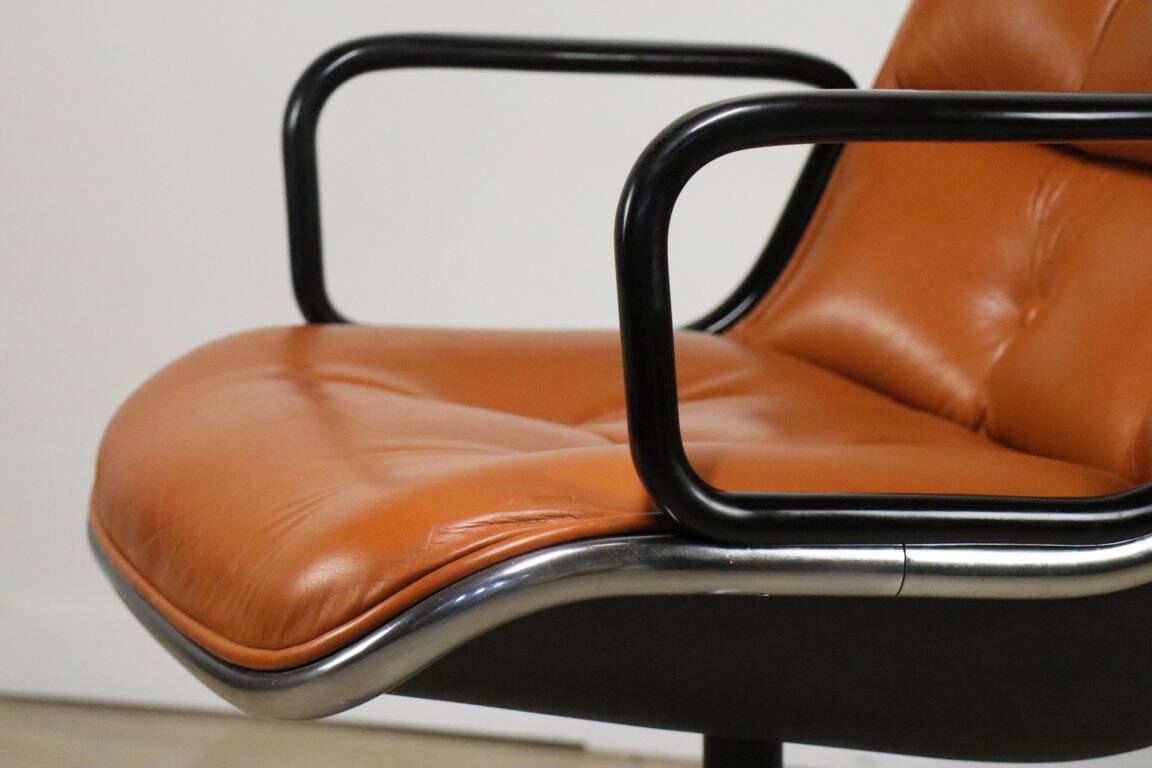 Charles Pollock leather office chair, Knoll edition, 1970