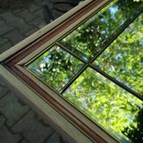 Mirror with 9 beveled facets
