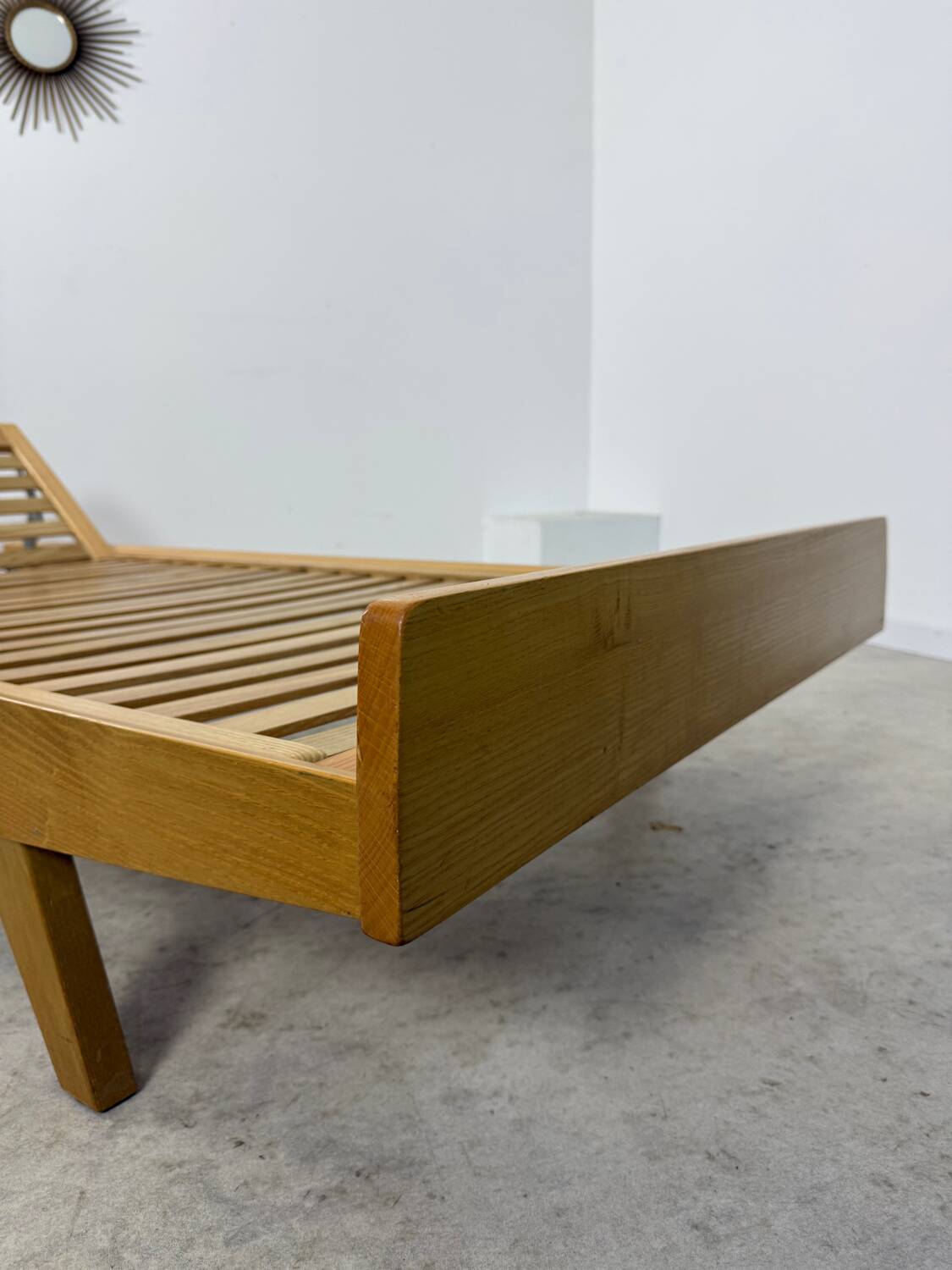 Ancienne banquette Daybed / lit réglable en bois design Holma vintage années 60