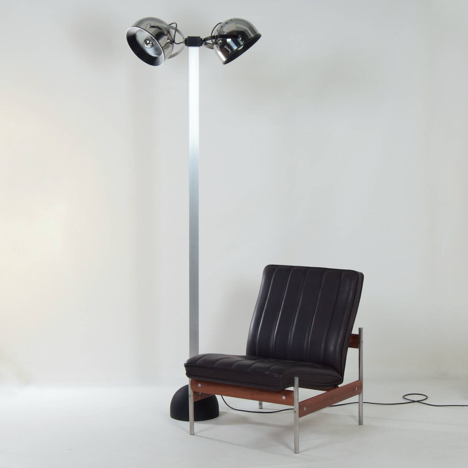 SISTEMA TREPIU FLOOR LAMP BY GAE AULENTI & LIVIO CASTIGLIONI FOR STILNOVO ITALY, 1970S – BRANDED