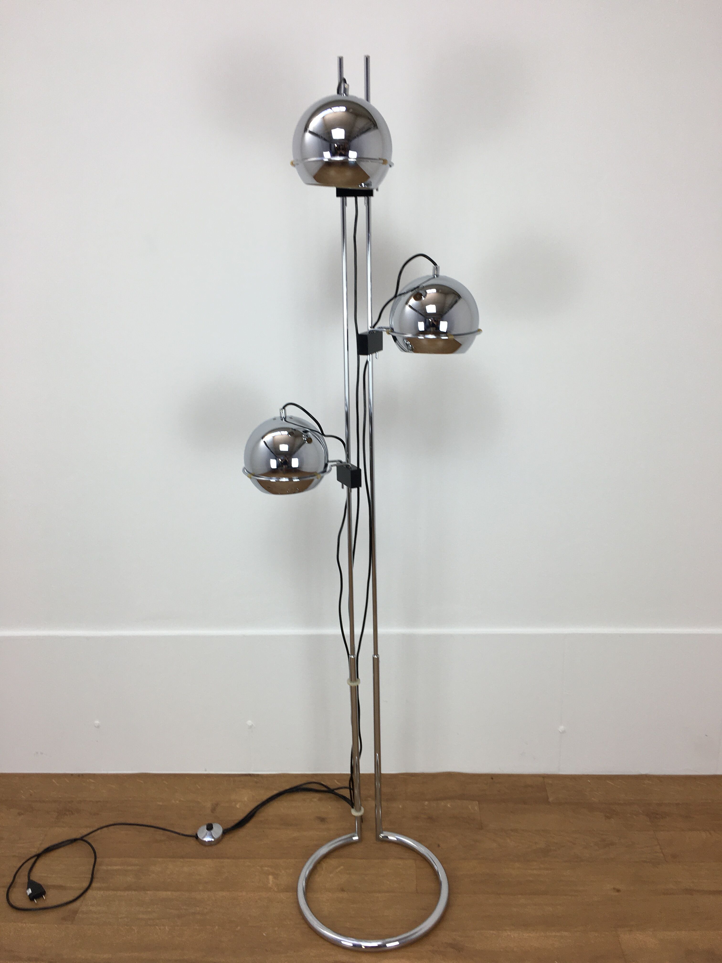 Floor lamp eyeball Gioffredo Reggiani 3 balls chrome 70's space age