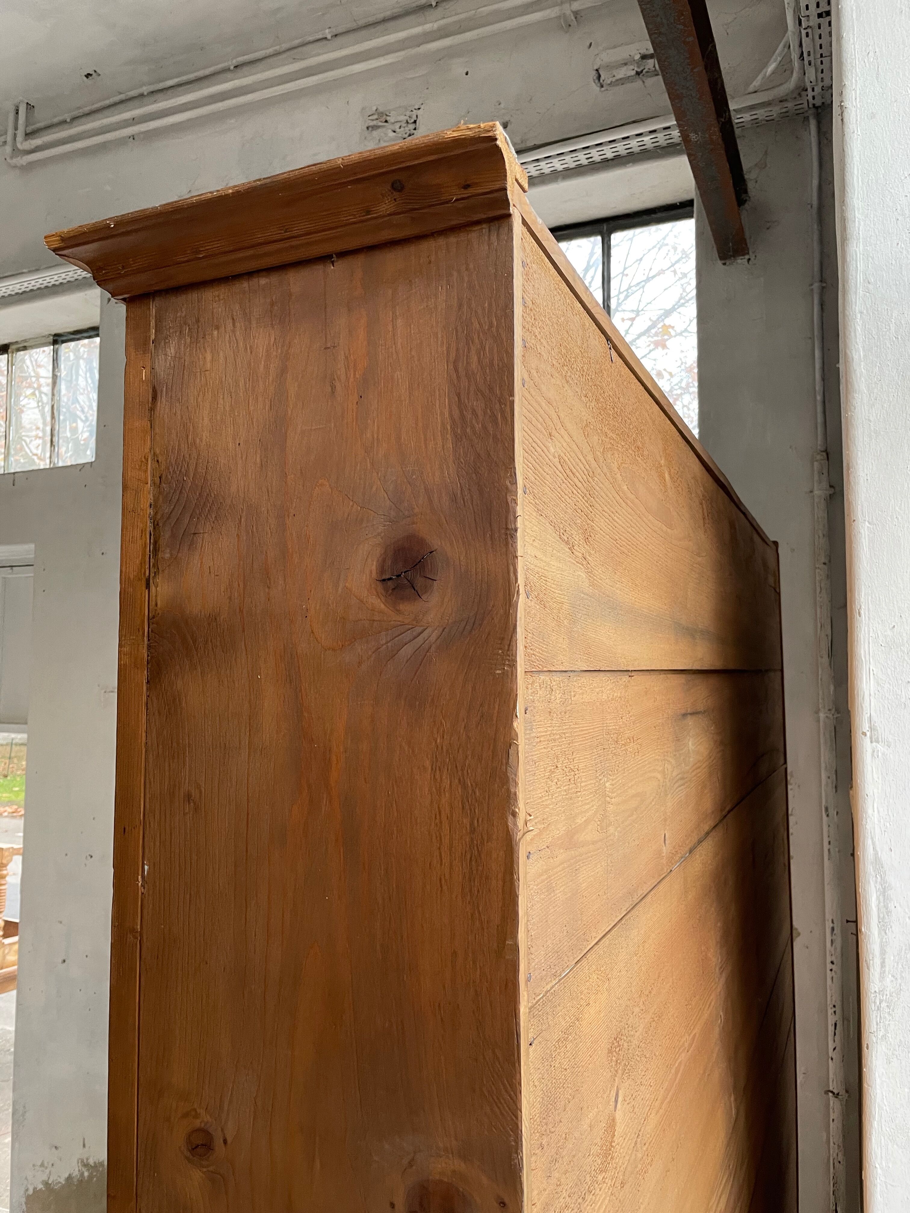 XXL library furniture pharmacy trade