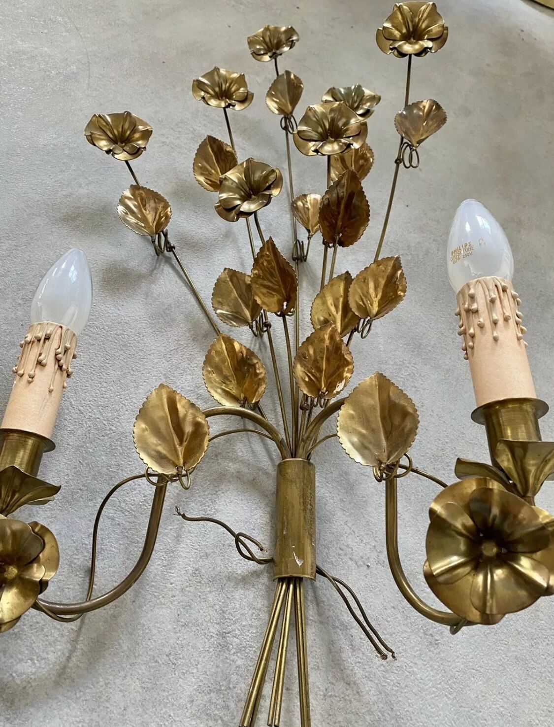 Wall lamp golden brass flowers style Hollywood Regency year 70