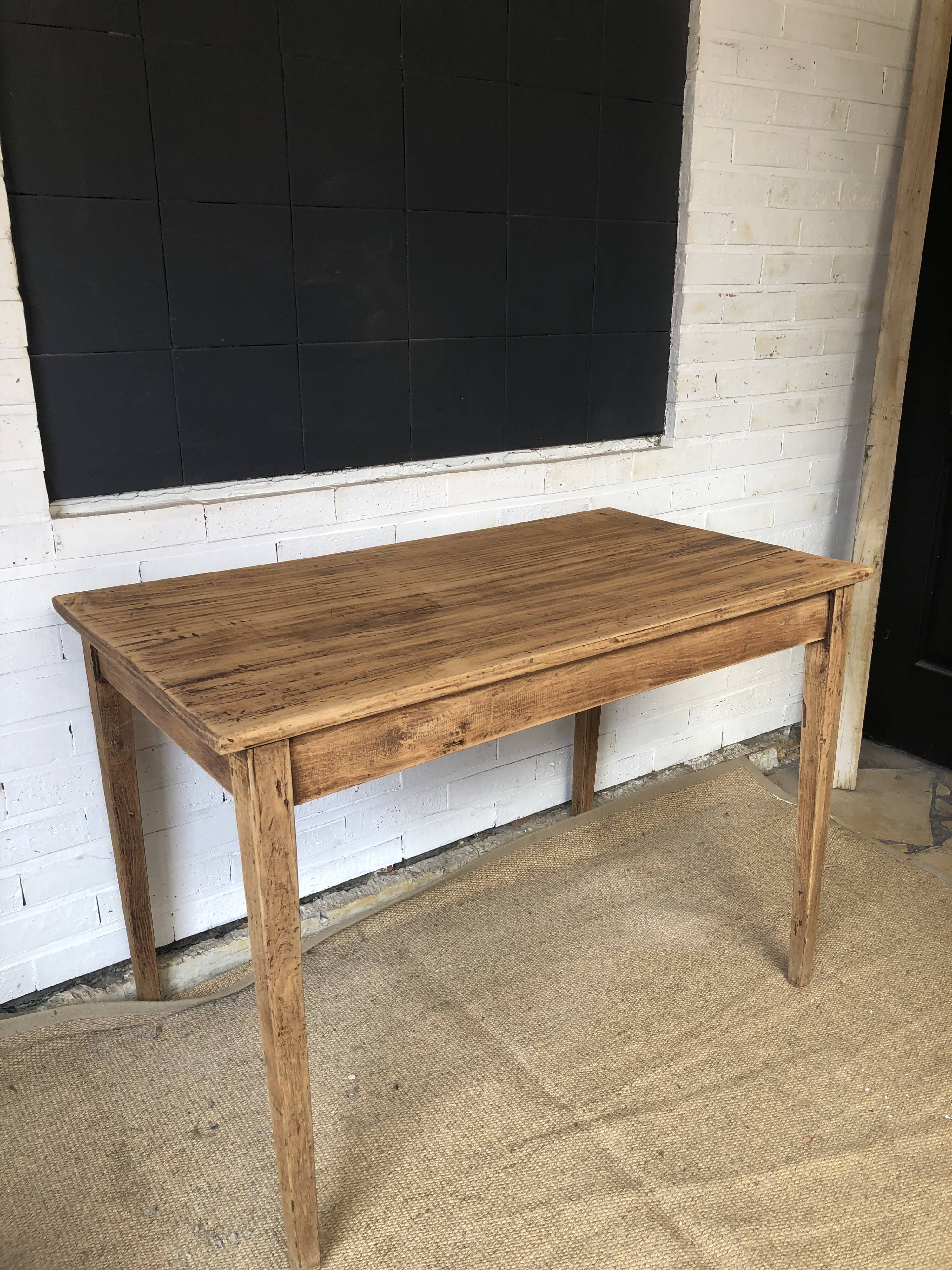 Dining table / desk
