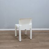 1970s Kartell Model 4875 chair by Carlo Bartoli white color, one piece
