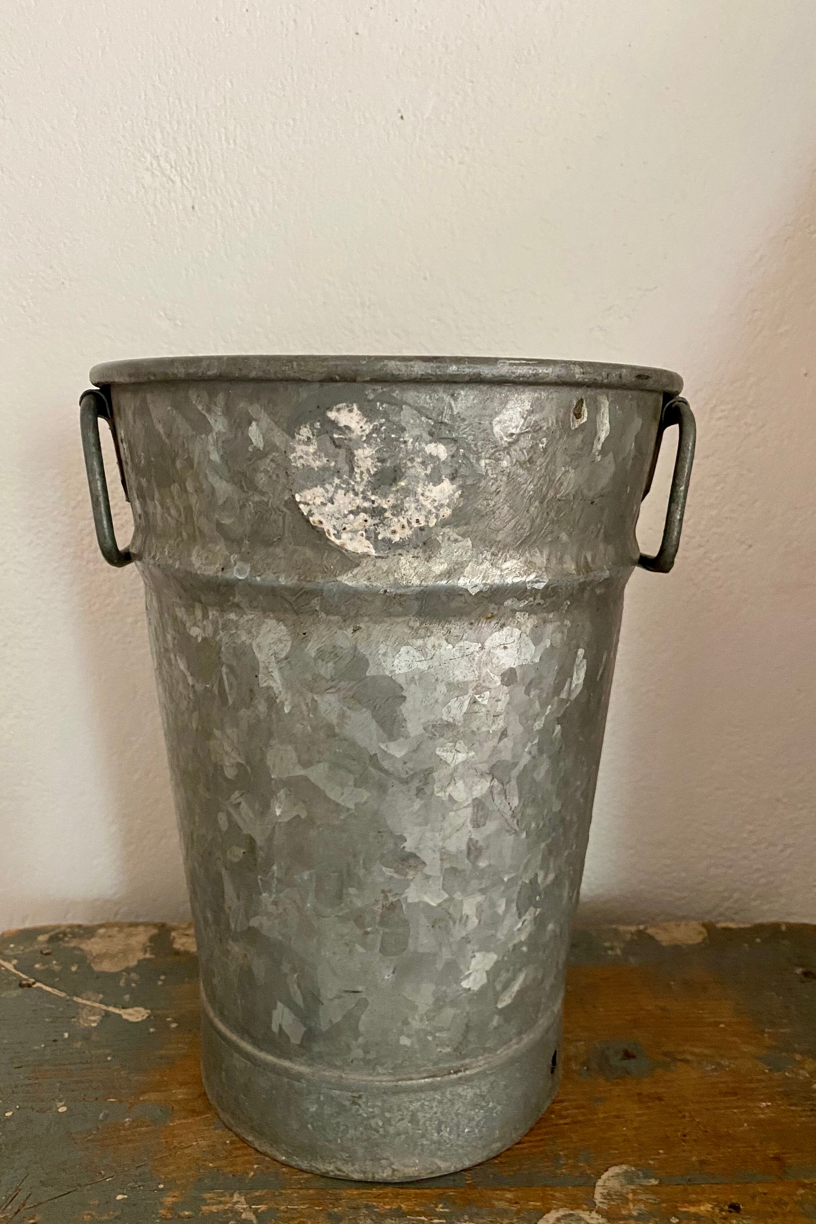 Zinc florist pot