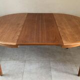 Danish teak dining table mse mobler, distributed by samcom