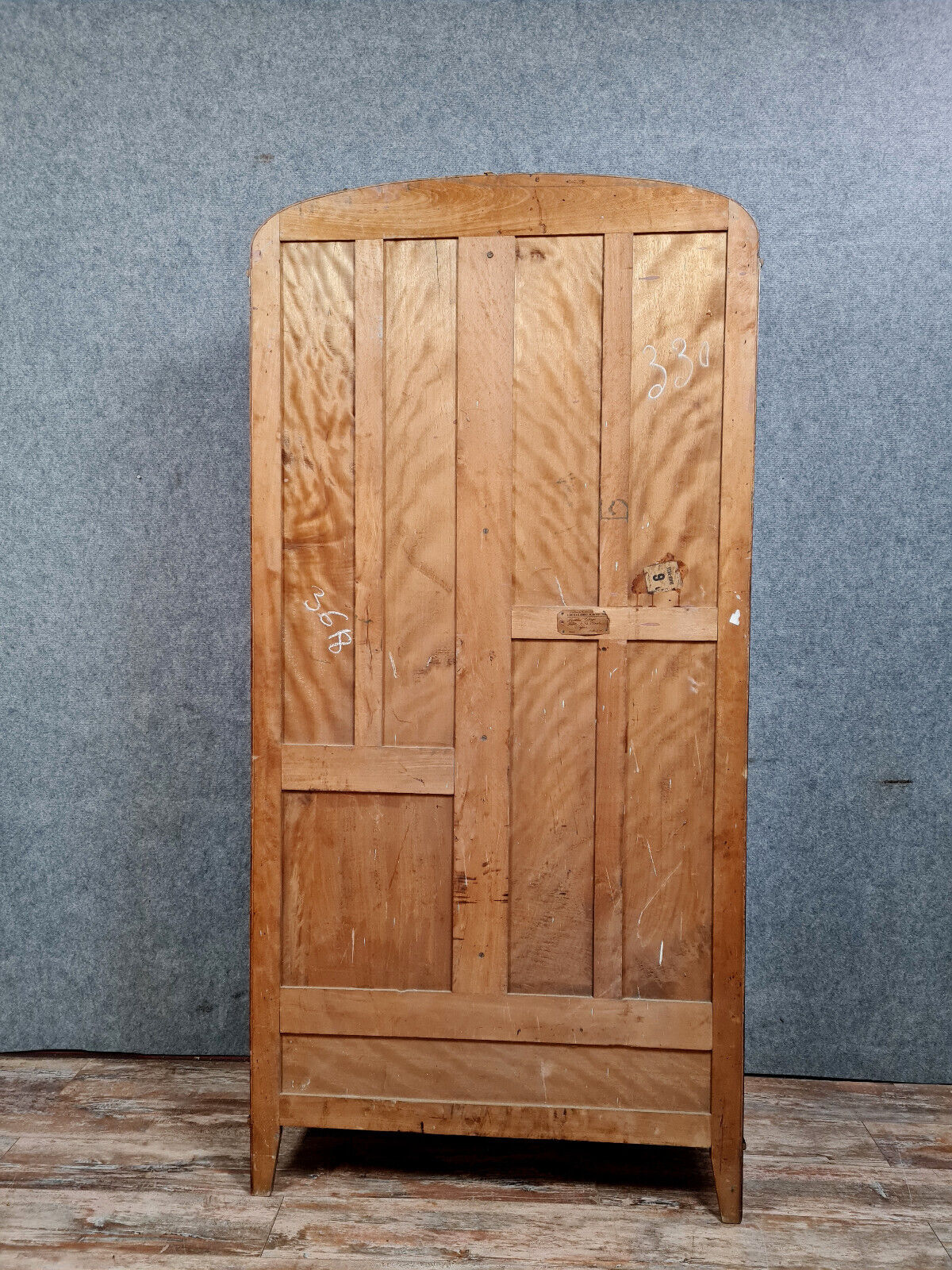 Art Deco period wardrobe in mahogany and marquetry around 1920-1925