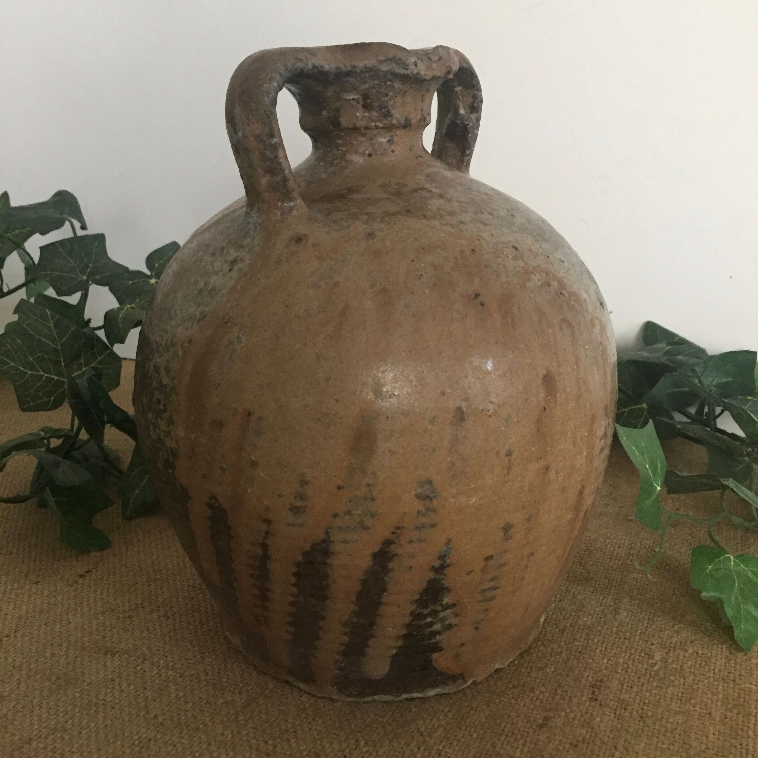 Glass sandstone jar, pottery, buire