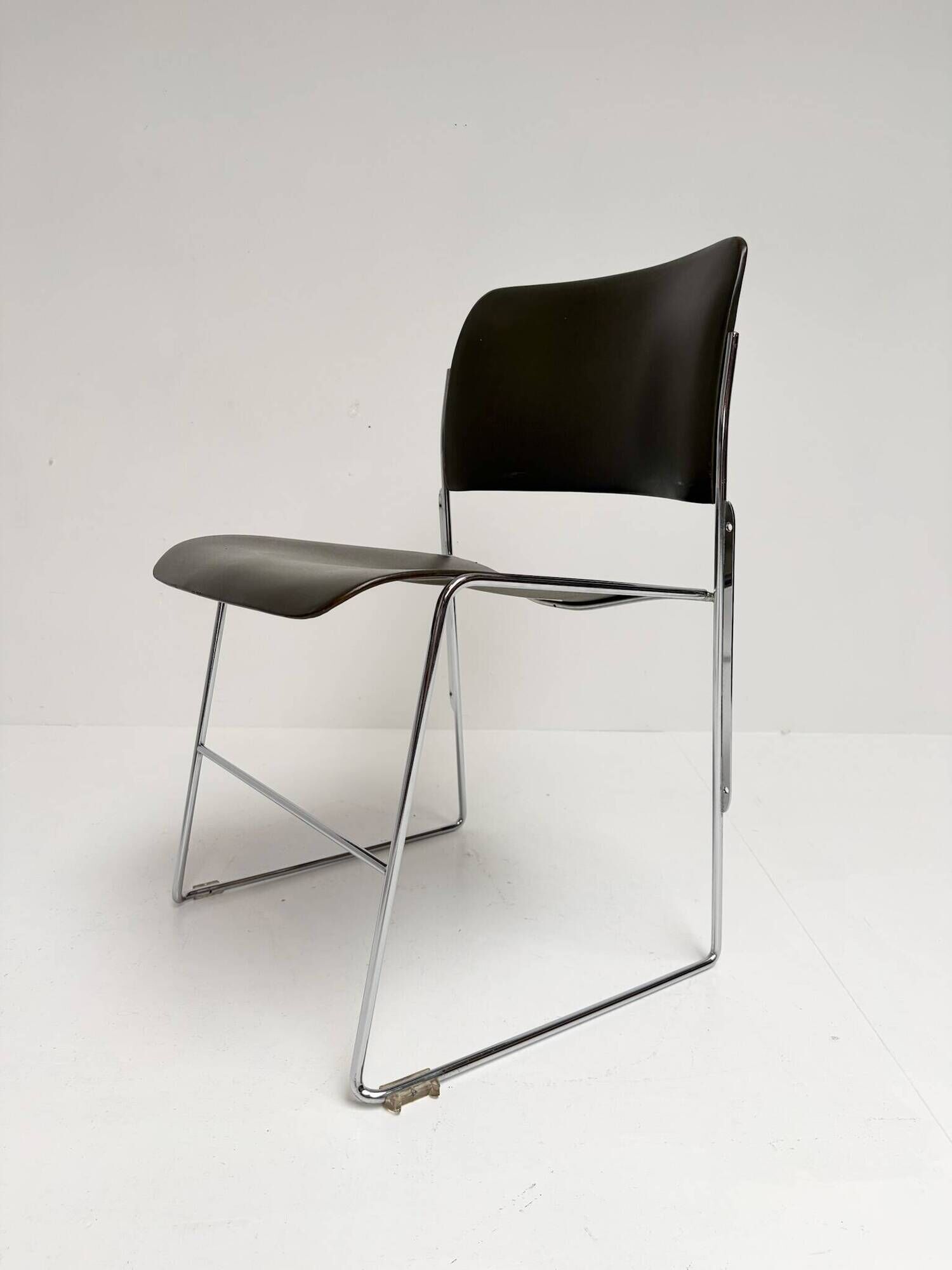 Set of 6 stacking chairs by David Rowland for HOWE, 1968