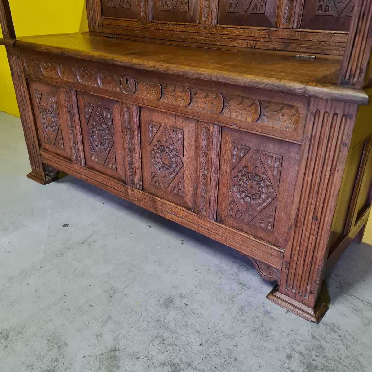 Antique Dutch Oak Hall Bench With Storage Space. Late 19th century.