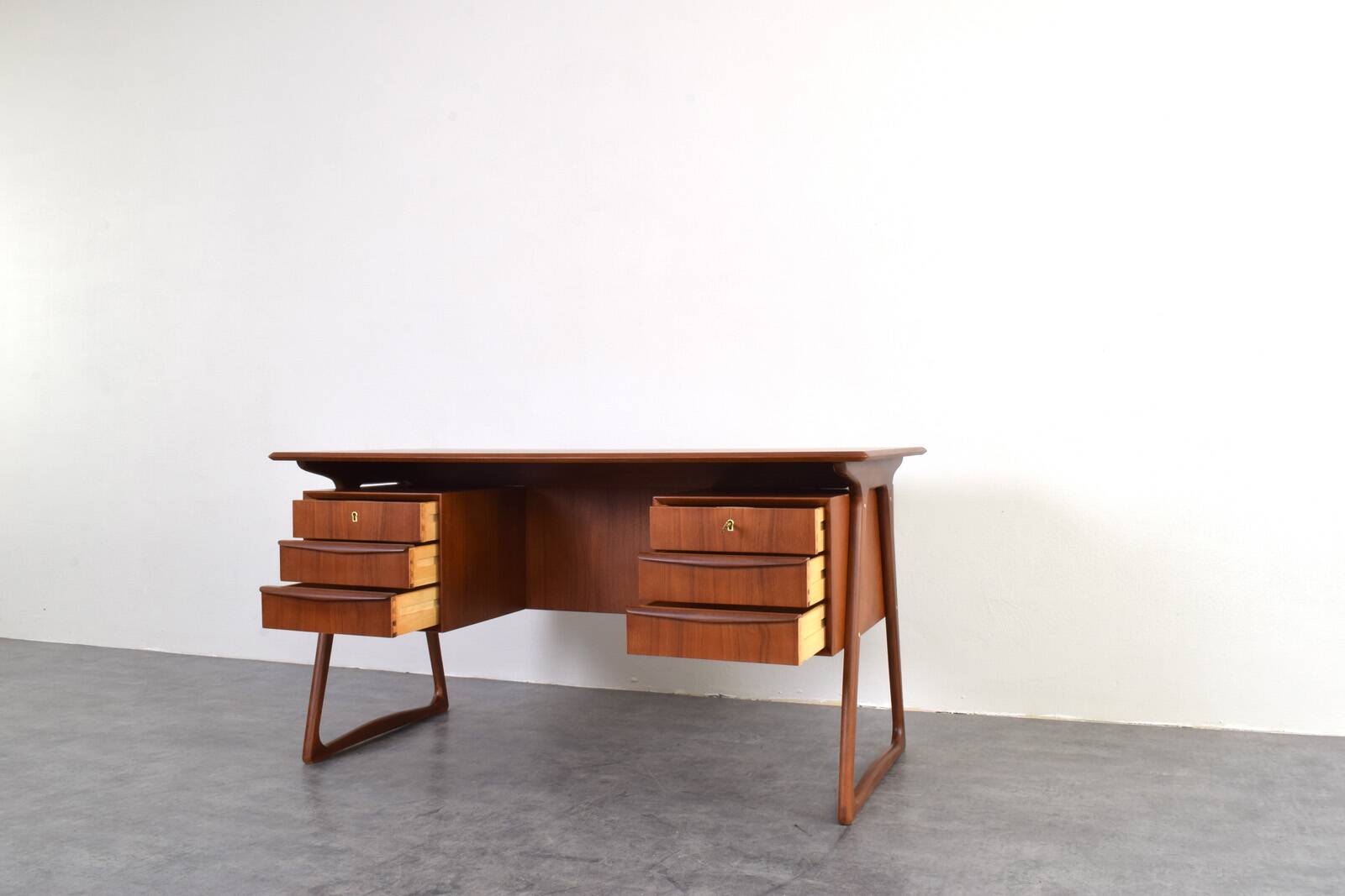 Mid-Century Danish Teak Executive Desk by Svend Åge Madsen for H.P. Hansen,