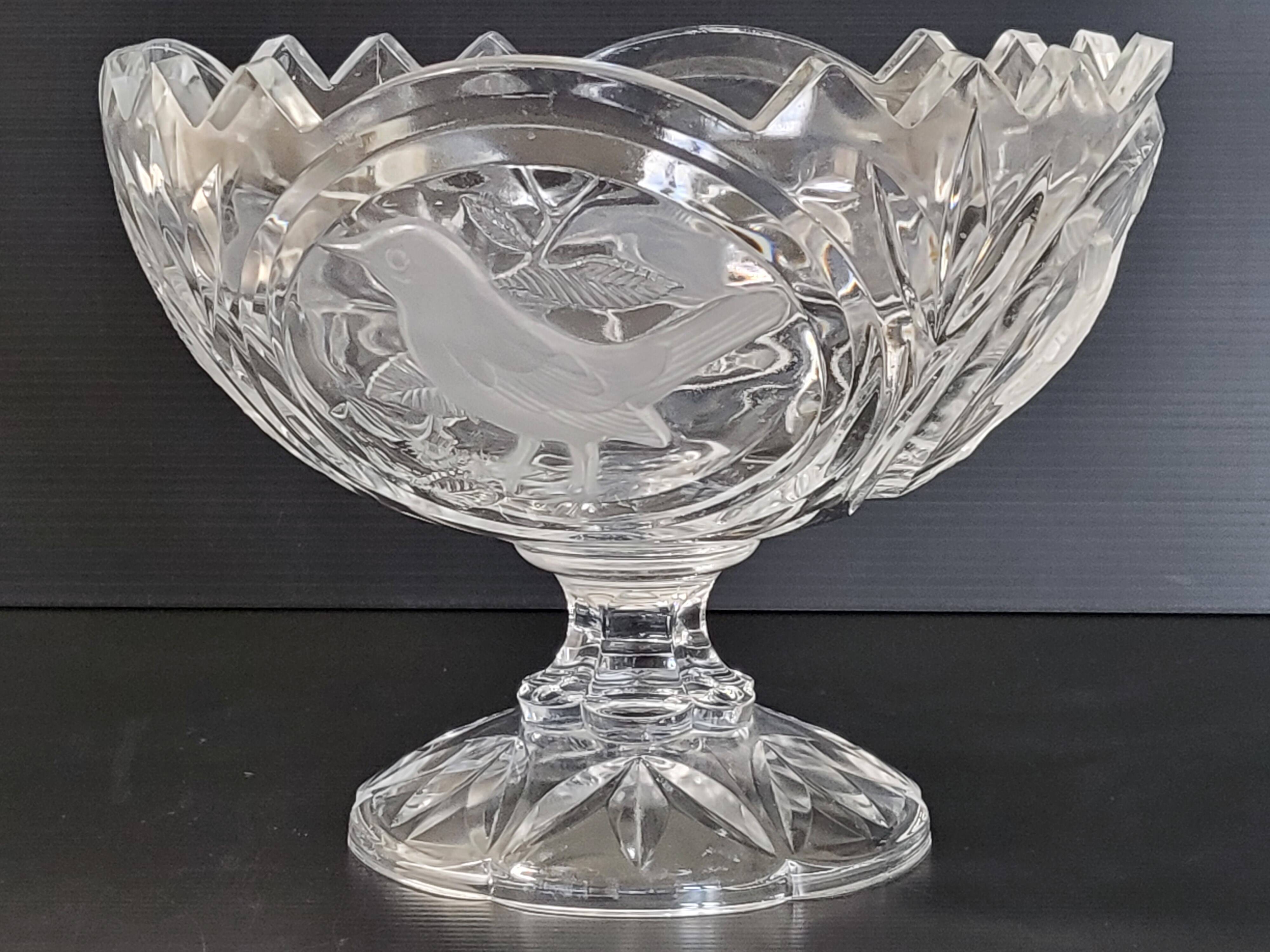 Vintage crystal fruit or candy bowl