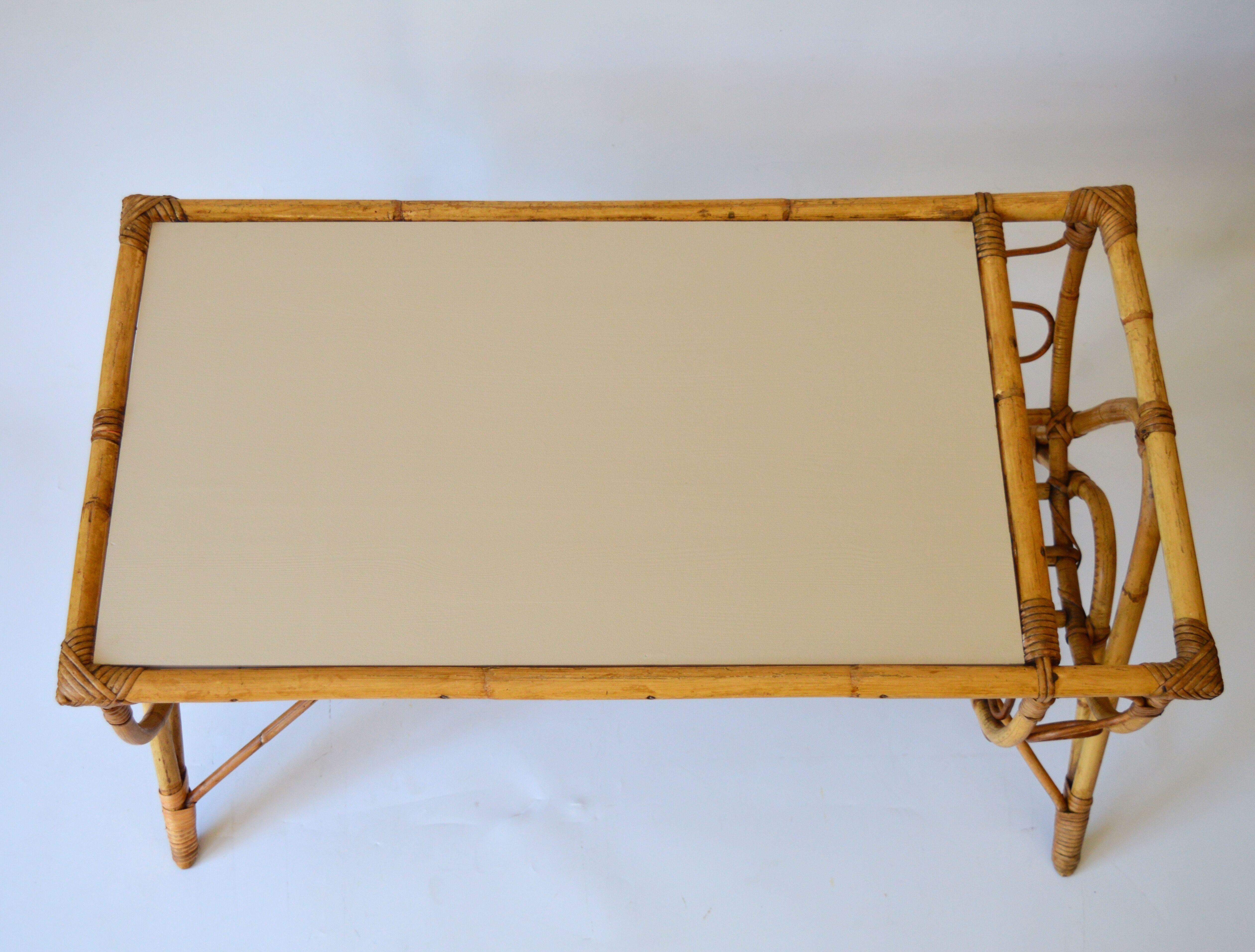 Rattan magazine holder