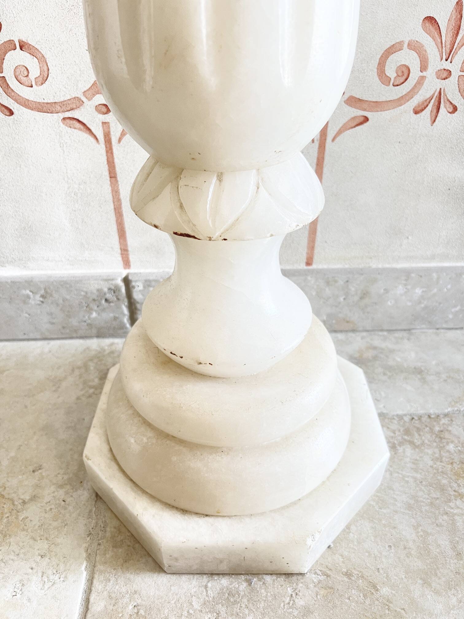 Sellette, colonne en albâtre