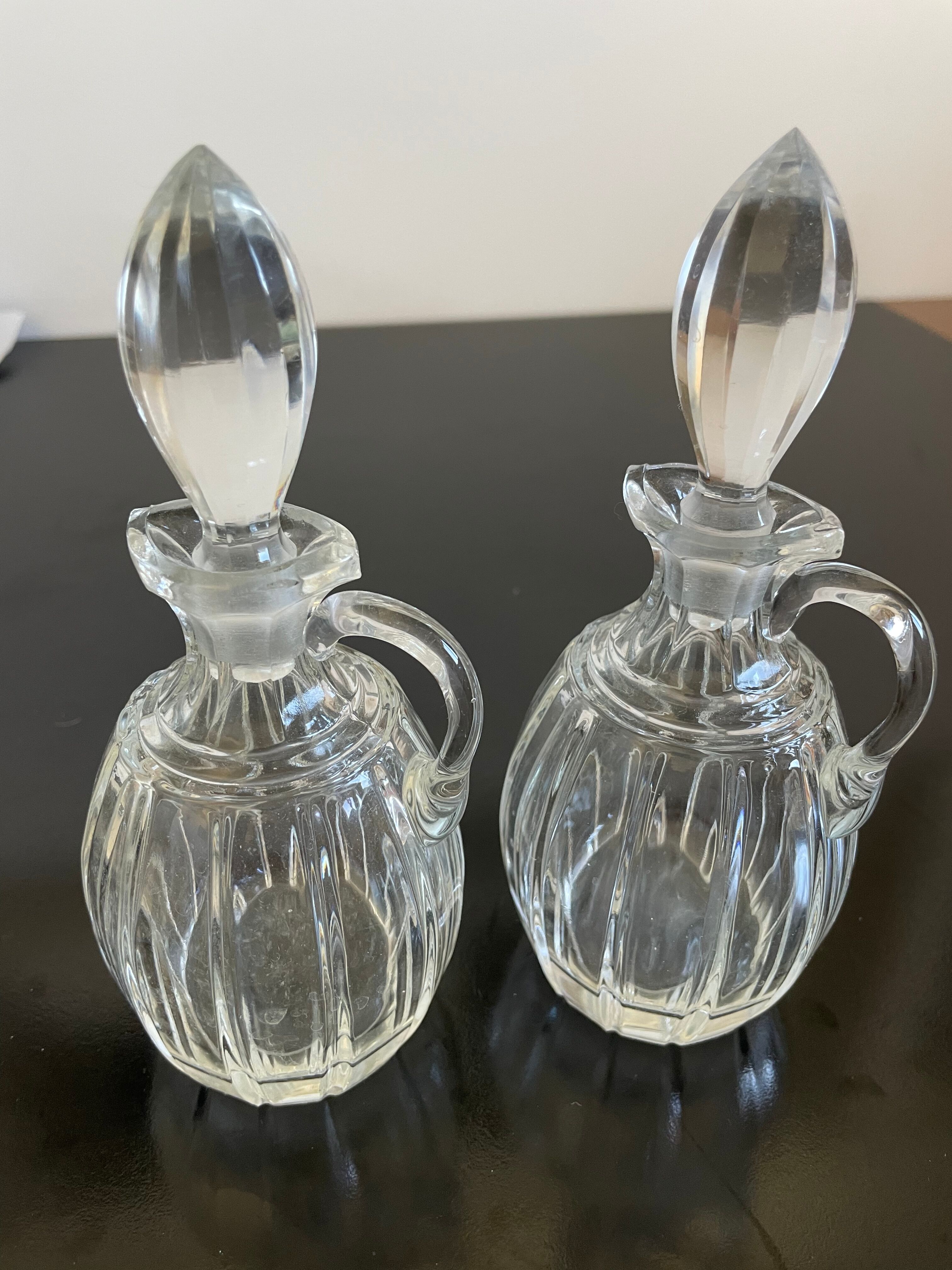 Oiler and old vinegar in crystal