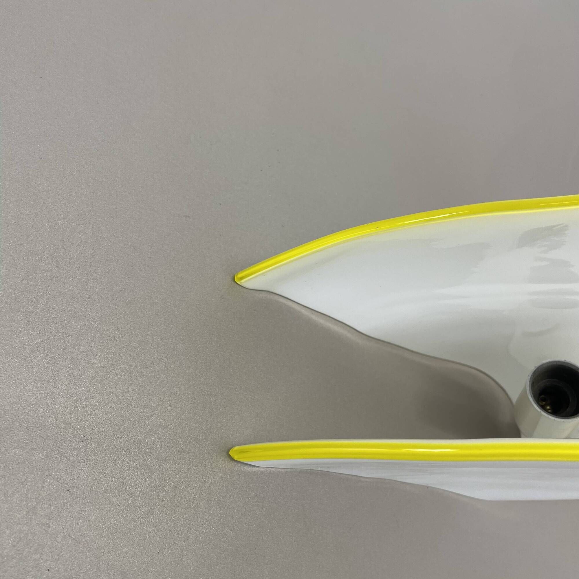Minimalist White and Yellow Murano Glass Table Lamp by De Majo, Italy 1970s