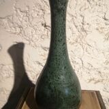 Vase vert en grès vernissé