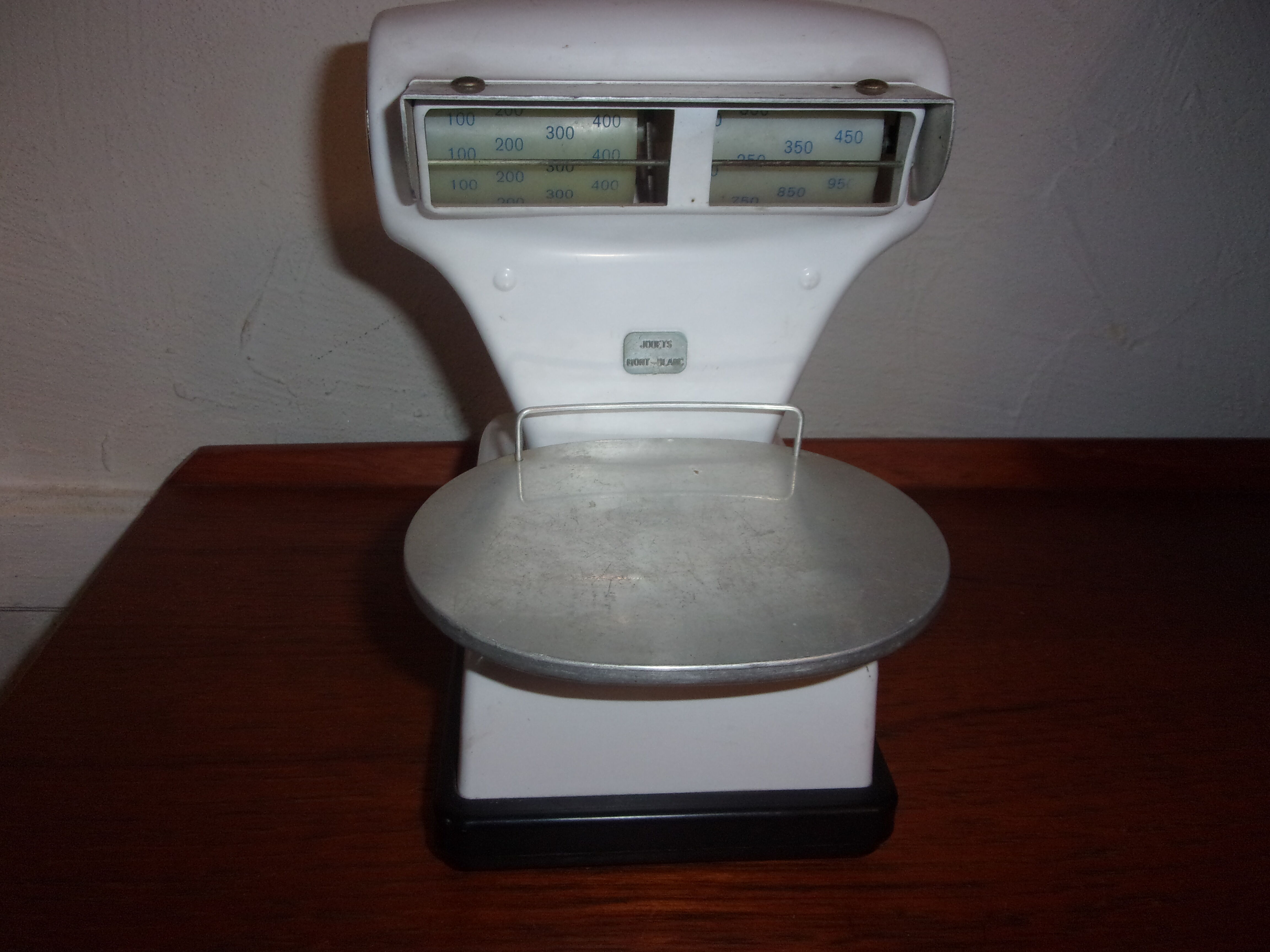 Toy balance white mountain 1960