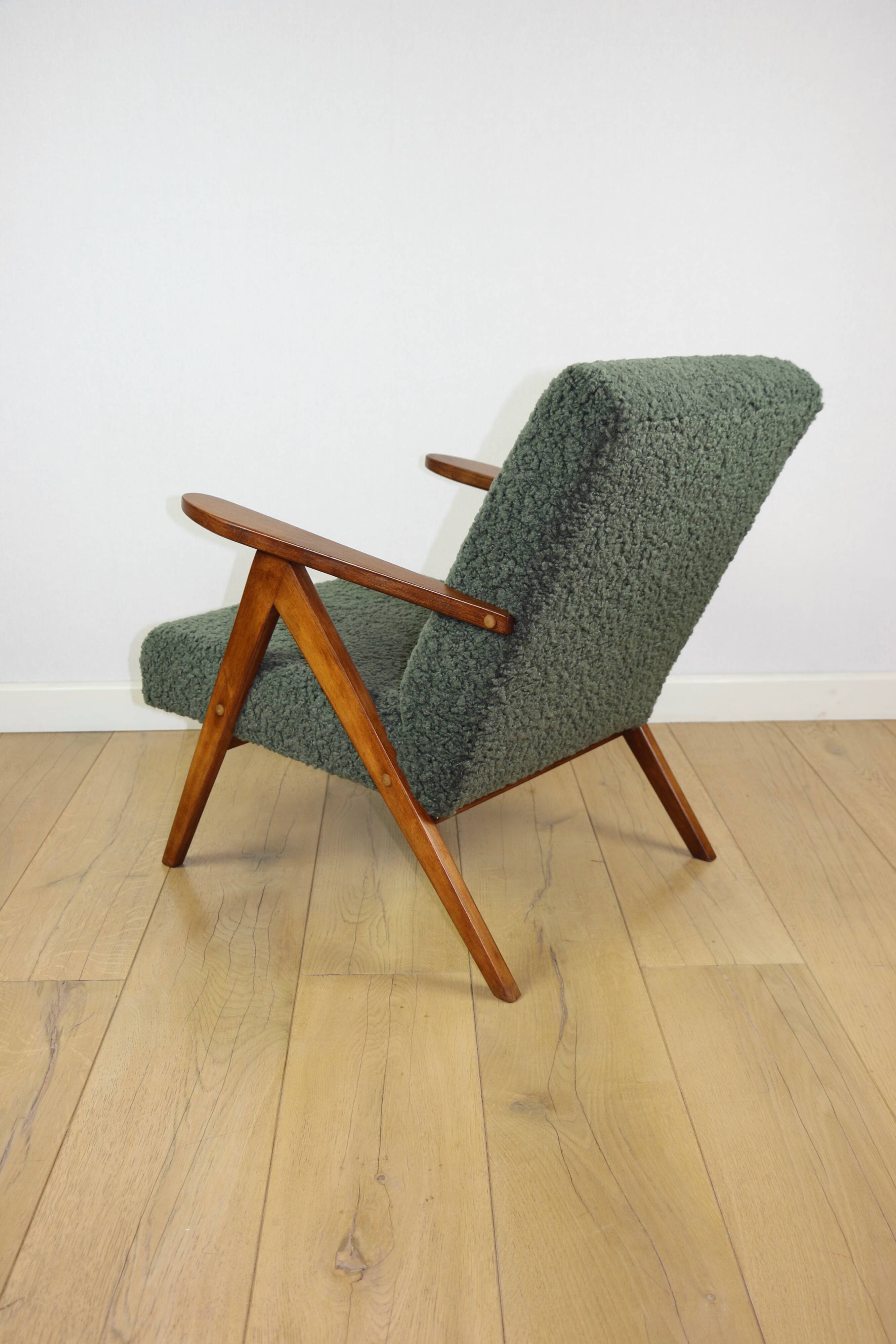 Vintage armchair B-310 VAR olive green boucle lamb structural