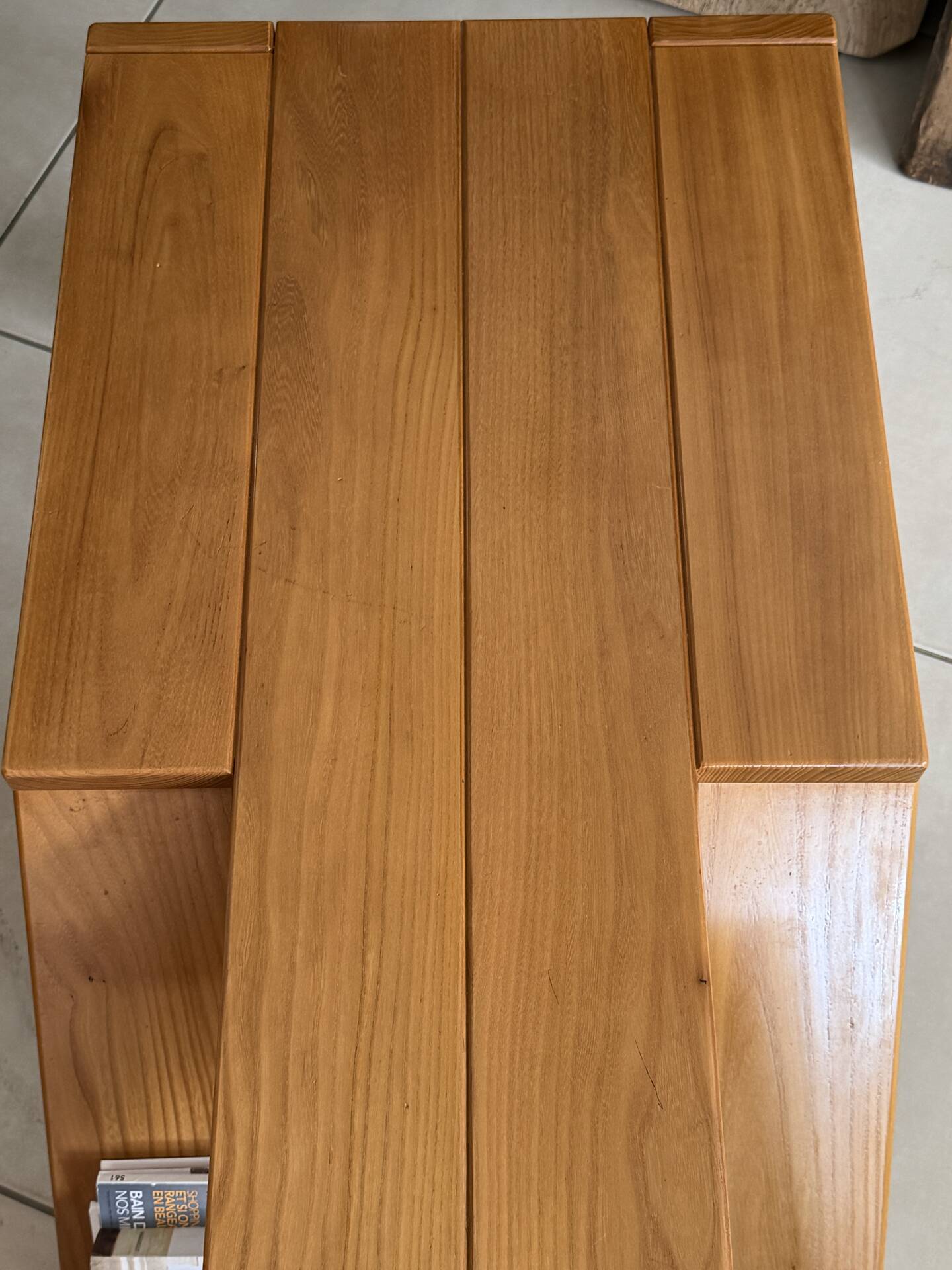 Brutalist coffee table in solid elm — Maison Regain (1970s)