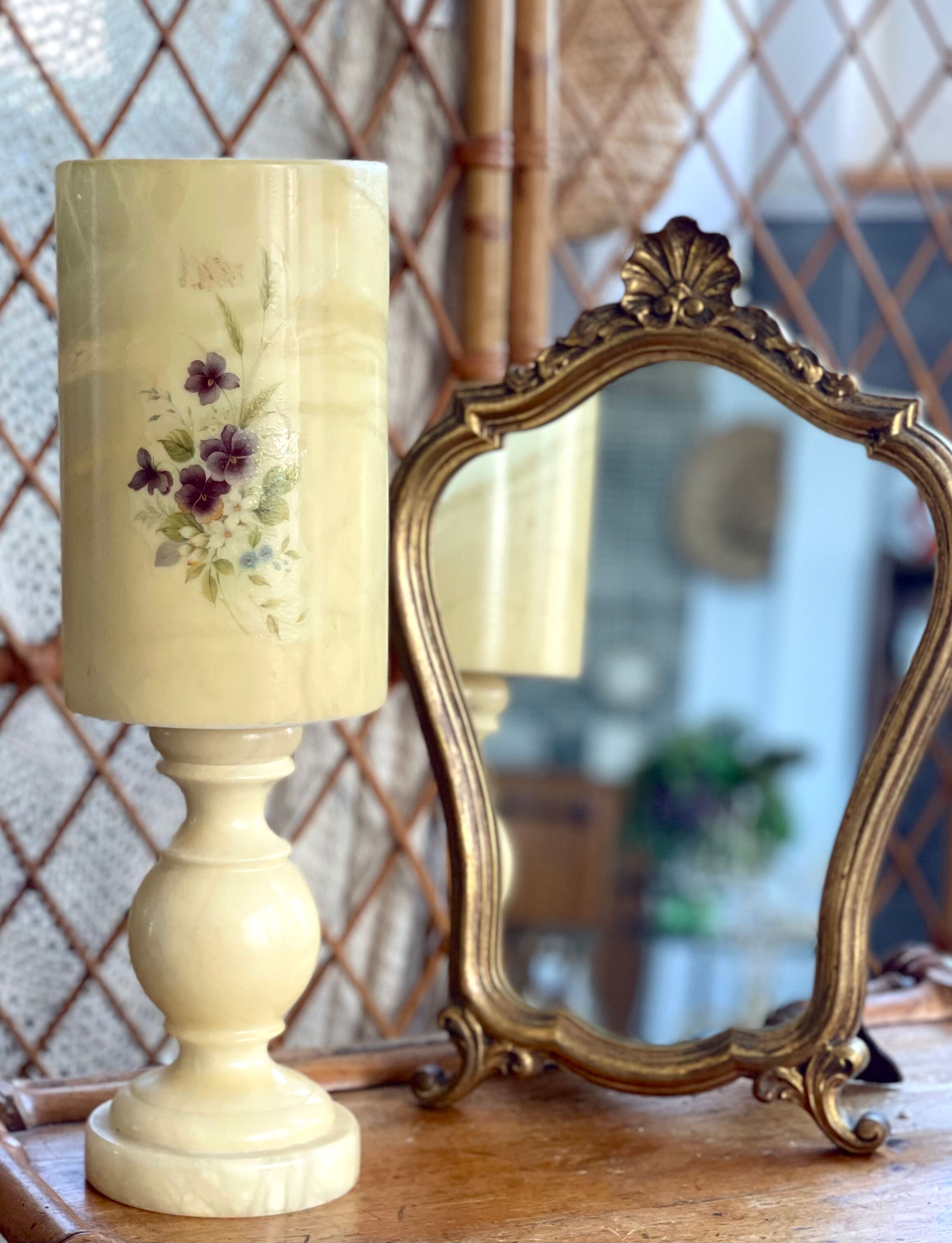 Alabaster lamp 1970