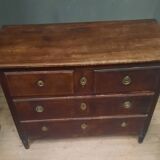 Eighteenth-century walnut chest of drawers