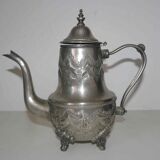 Old teapot "Le Cheval" and milk pot (SBA Fez) in silver metal