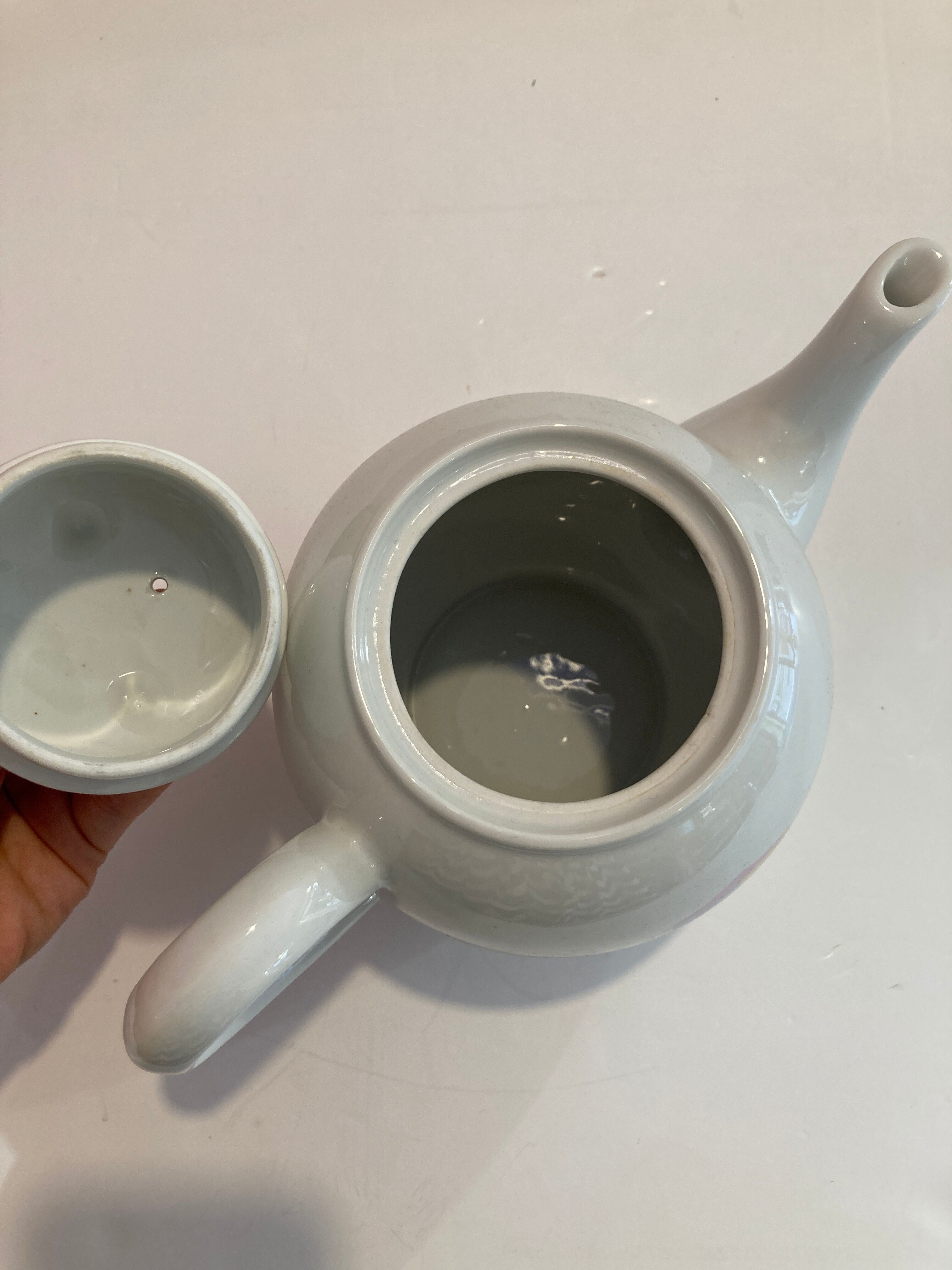 Round teapot Alpac pastel porcelain- years 80-retro-kitchen-vintage