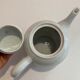 Théière ronde Alpac pastel en porcelaine- annees 80-retro-cuisine-vintage