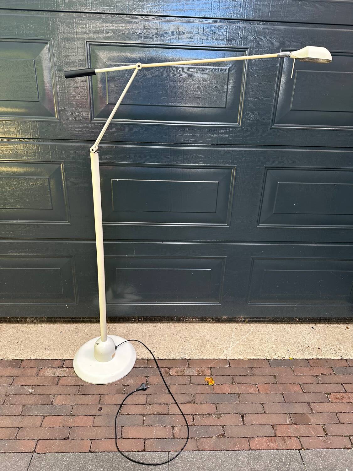 Italian white space age floor light