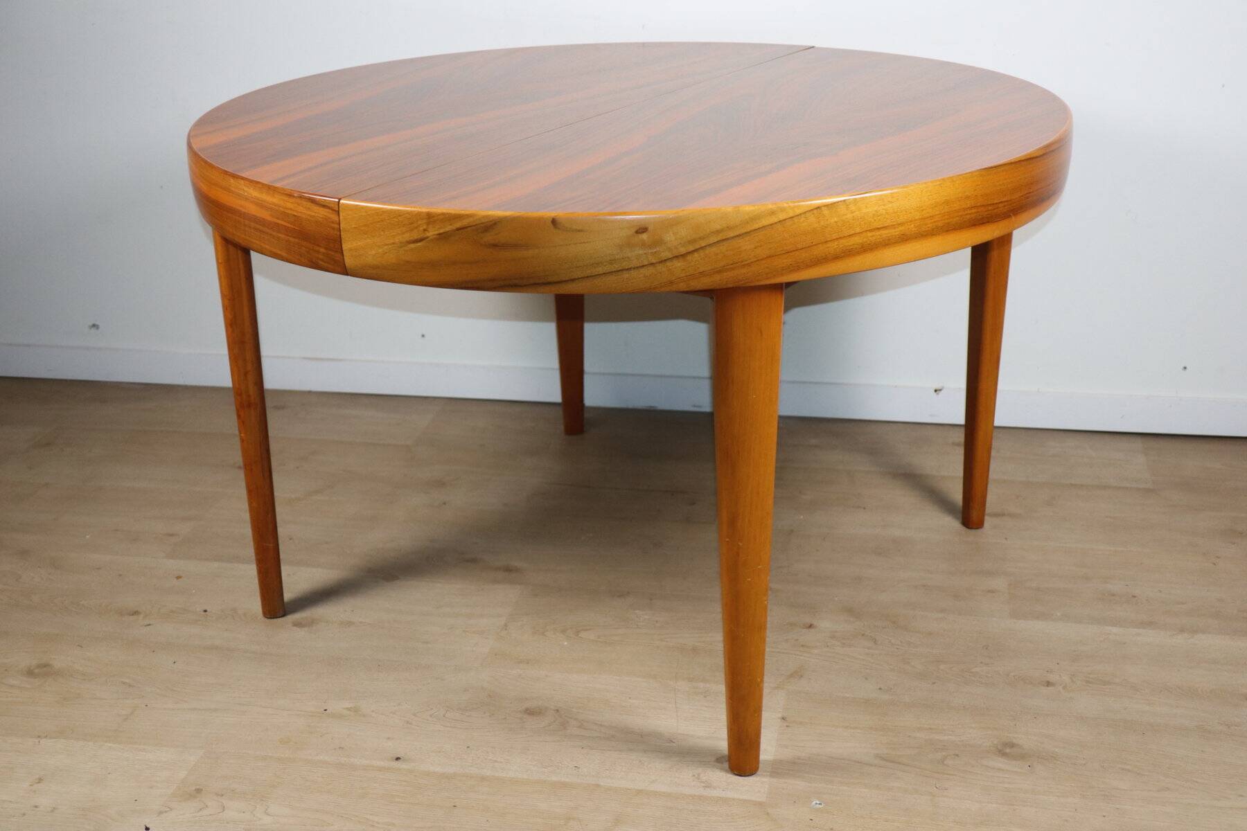 Scandinavian extendable dining table in teak – 1960s