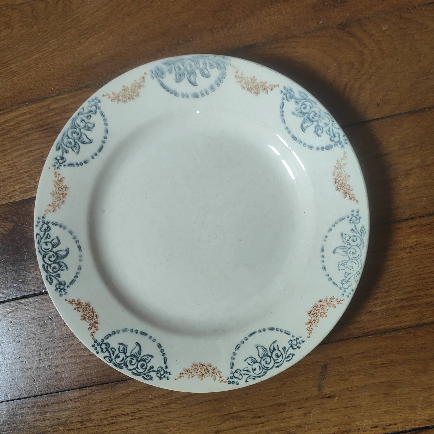 Longwy iron earth dessert plates