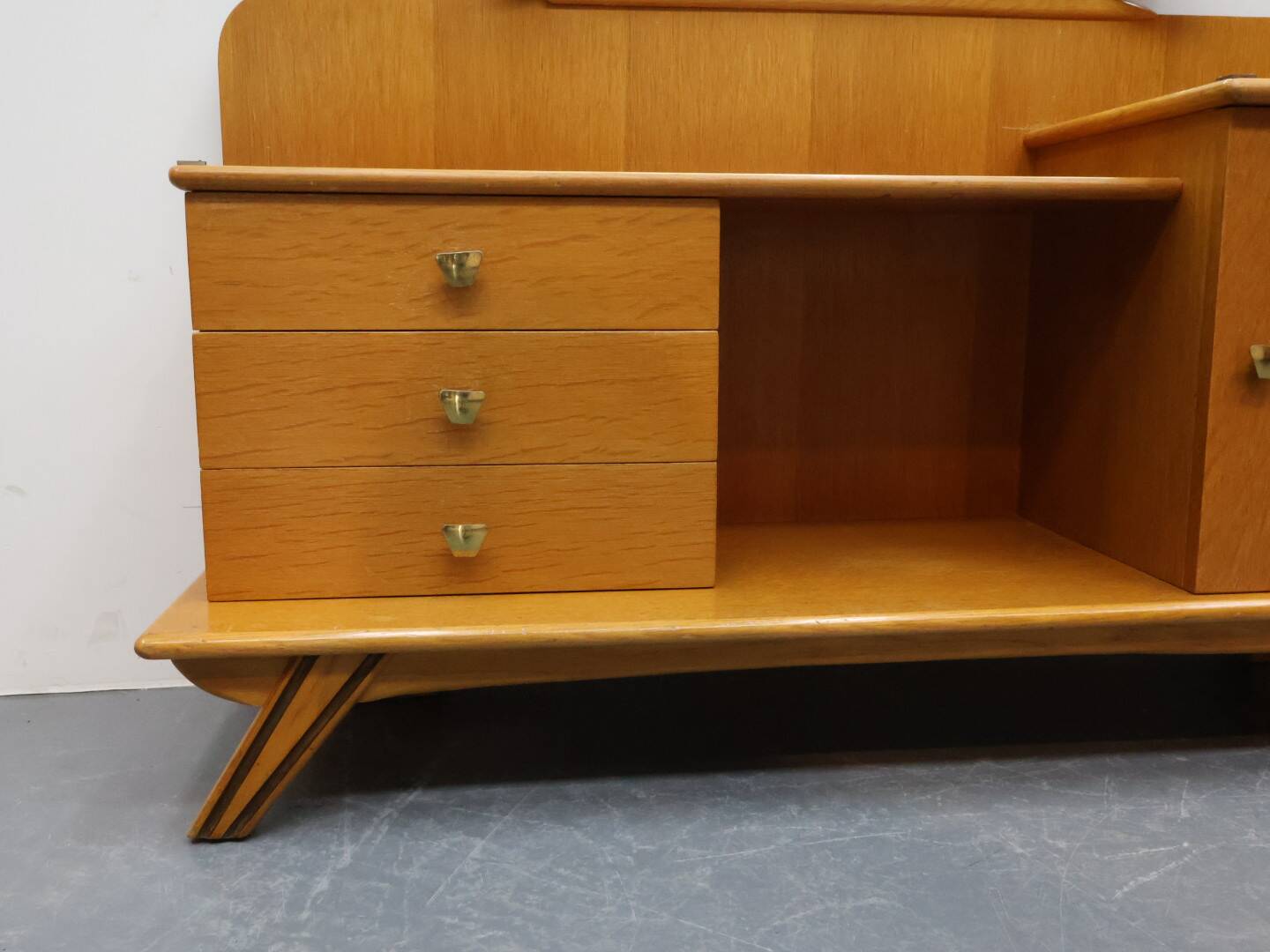 Vintage kaptafel met drieluik spiegel eiken