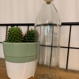 Antique glass bottle with a capacity of 1 litre and its beige cap - in very good condition!