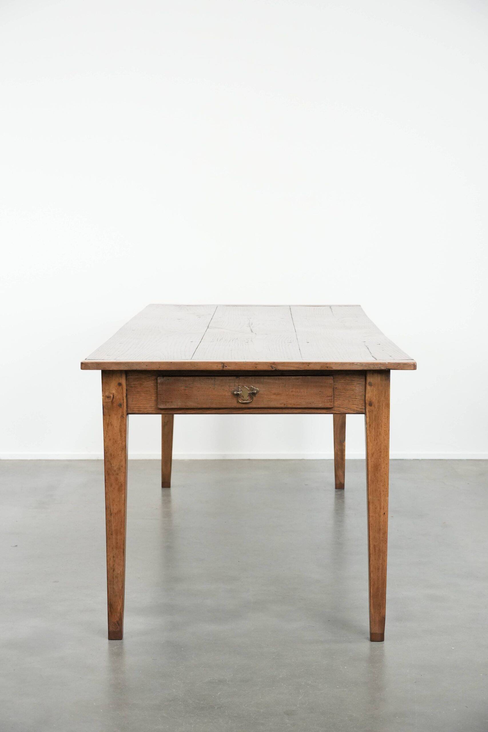 Antique French oak dining table for 6 to 8 people with three drawers