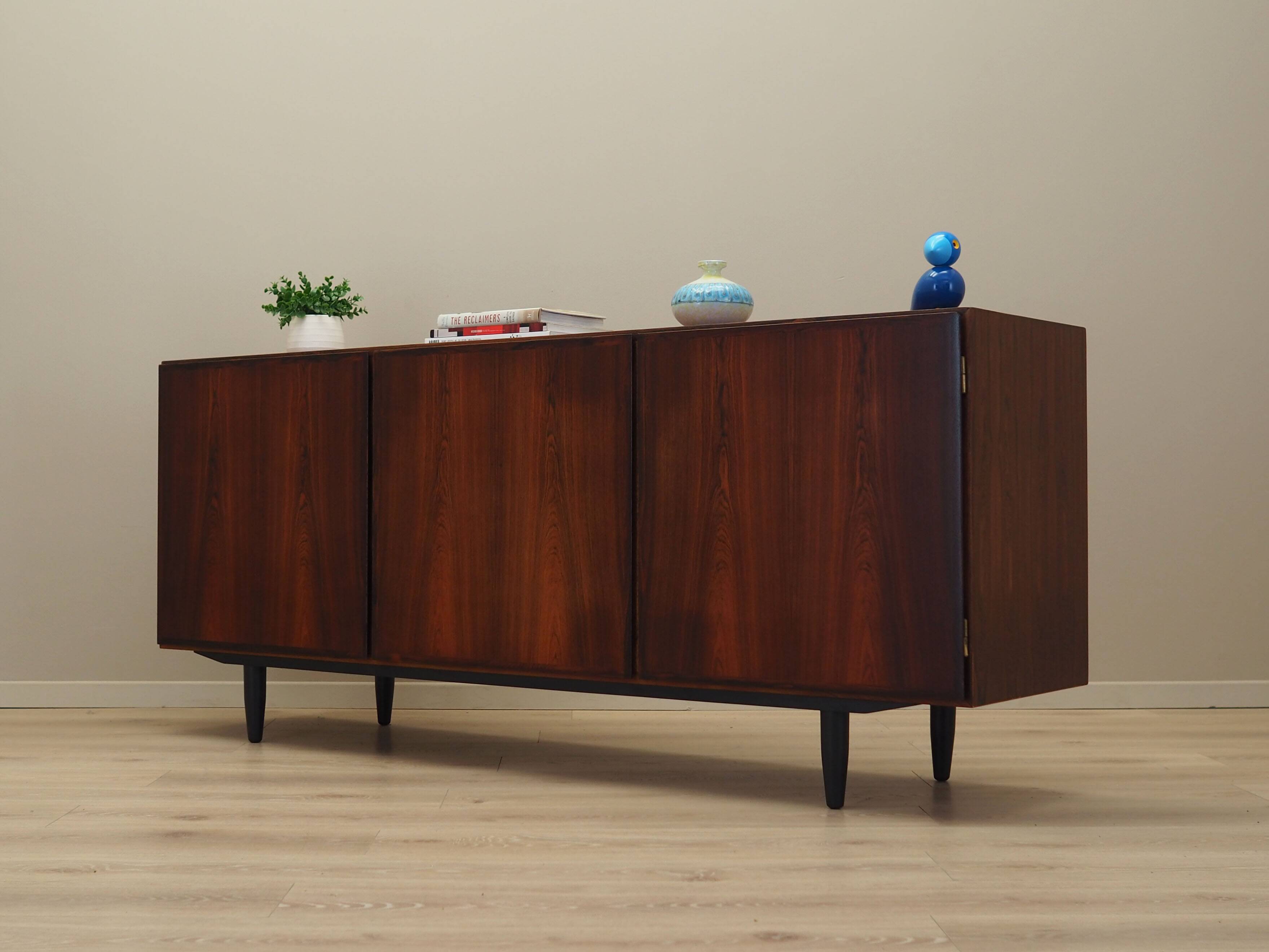 Buffet en palissandre, design danois, années 1970, fabricant : Omann Jun