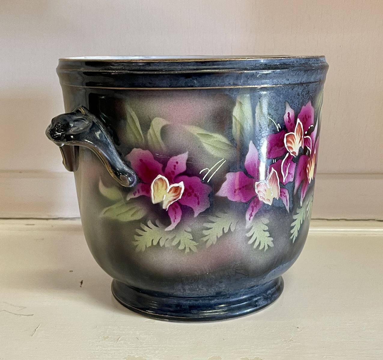 19th century English porcelain cachepot