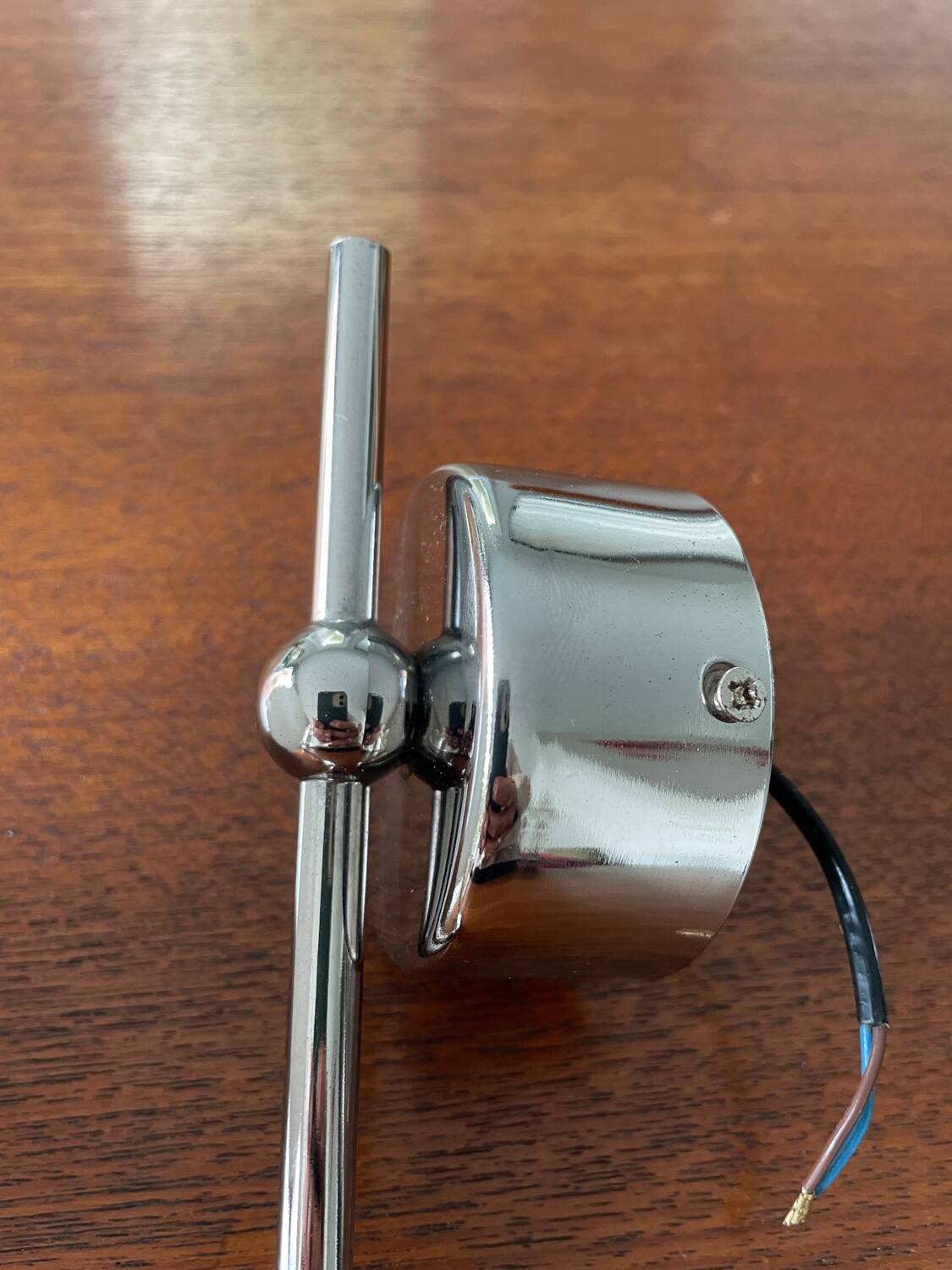 Chrome metal wall light and opaline ball